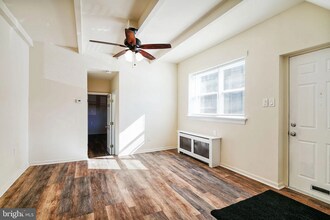 Building Photo - Stylish Renovated Apartment in Newbold – S...