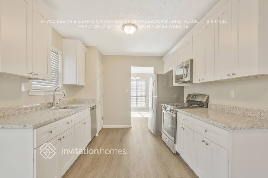 Building Photo - 655 Durham Ridge Dr NW