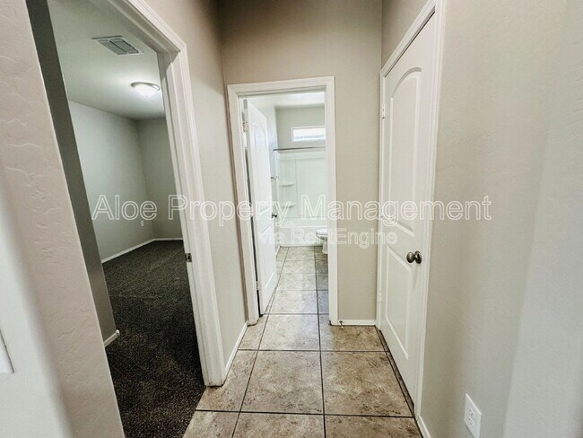 Building Photo - 3066 N Lainey Ln