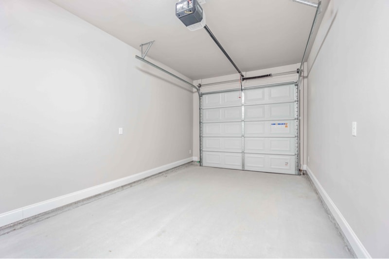 Building Photo - 33260 LA-16