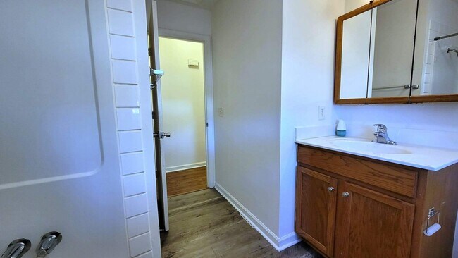 Building Photo - 3 Bedroom brick home downtown Wilmington