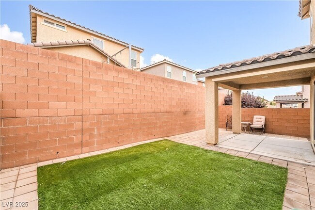 Building Photo - 8750 Cerrito Canyon Ct