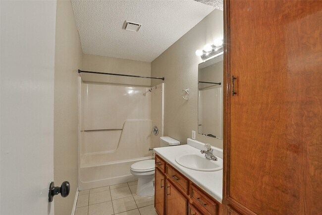 Building Photo - 4506 Avenue L