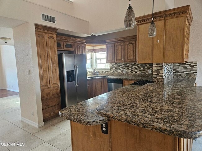 Building Photo - 11235 Kachina Dr
