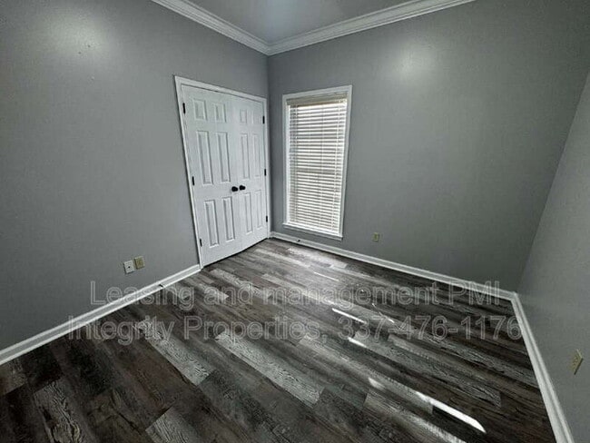 Building Photo - 201 Pavilion St