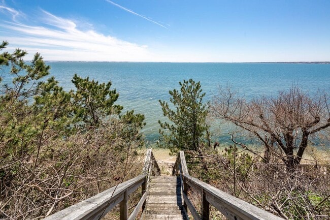 Building Photo - 38 Oceanview Dr