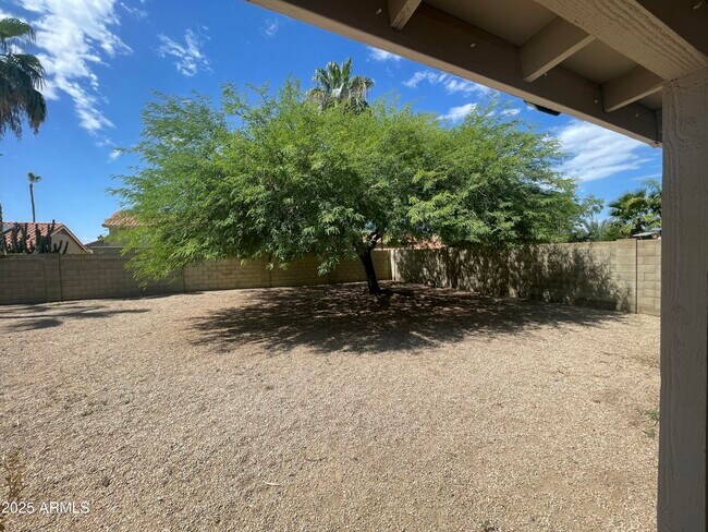 Building Photo - 4639 E Annette Dr