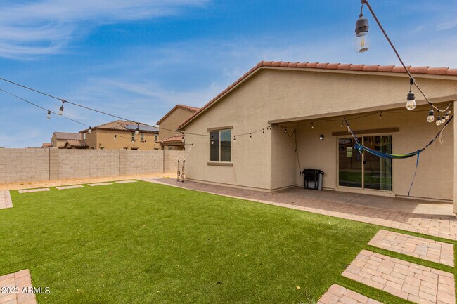 Building Photo - 1610 E Jardin Pl