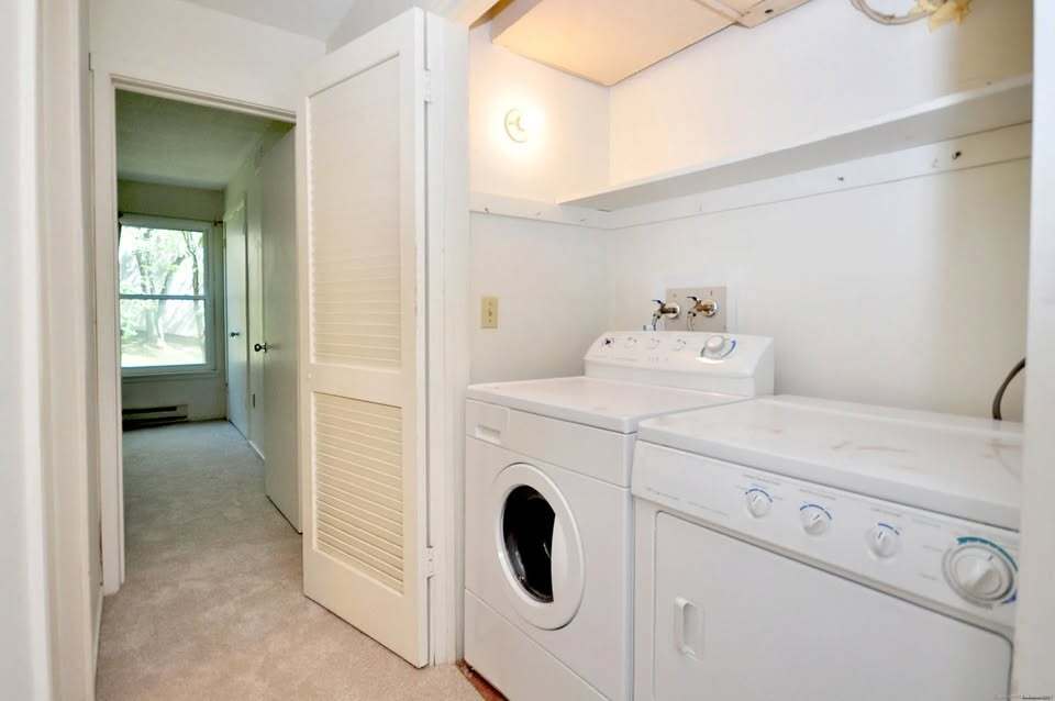 Building Photo - 99 Mallard Dr