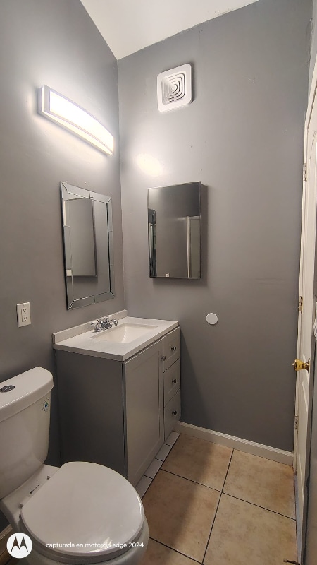 Building Photo - 7038 W Fillmore St