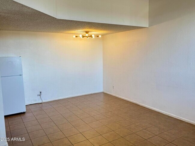Building Photo - 3646 N 69th Ave