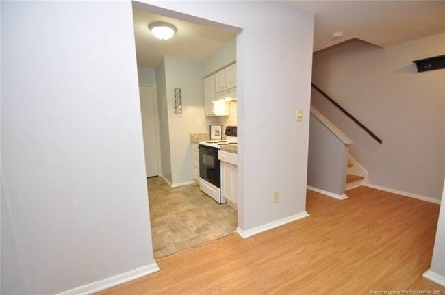 Building Photo - 1133 Schaub Dr