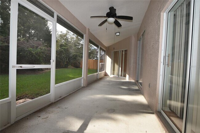 Building Photo - 10037 Colonnade Dr