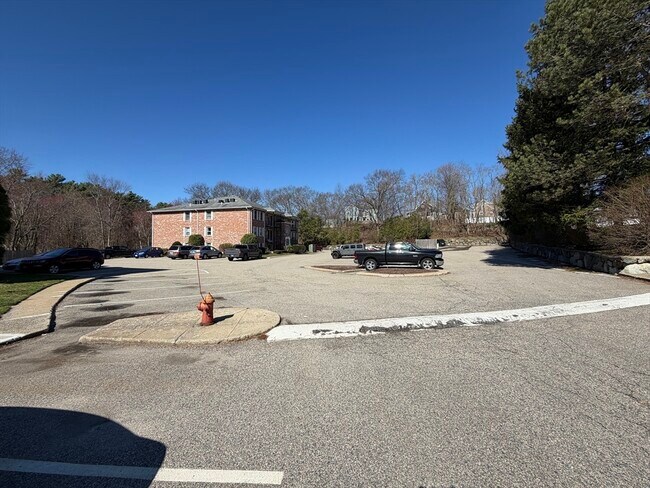 Building Photo - 354 Neponset St