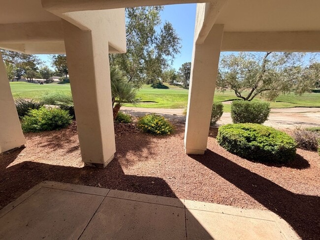 Building Photo - 7605 Rolling View Dr