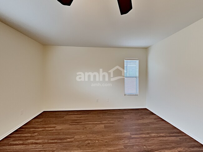 Building Photo - 10377 Calypso Cave St