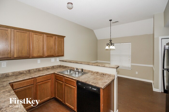 Building Photo - 10148 Cross Valley Dr