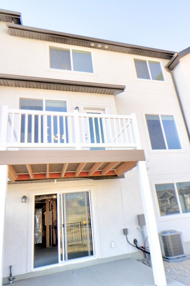 Building Photo - 16347 S Piston Ln