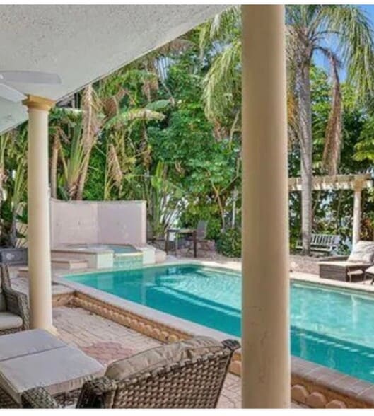 Building Photo - 513 55th Ave