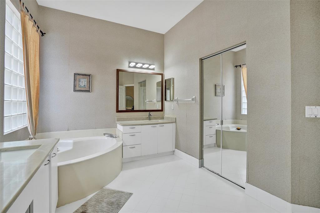 Building Photo - 1581 NW 159th Ave