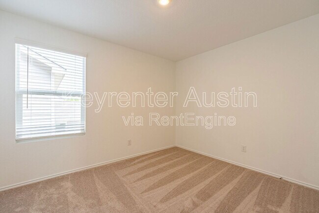 Building Photo - 214 Sambre St