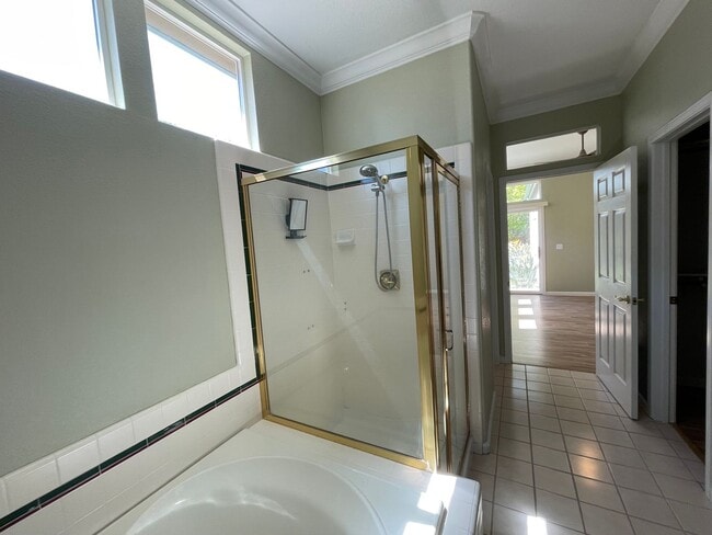 Building Photo - 2148 Falcon Ridge Dr