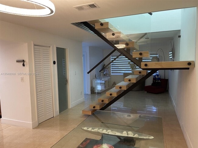 Building Photo - 1440 SW 118th Ave