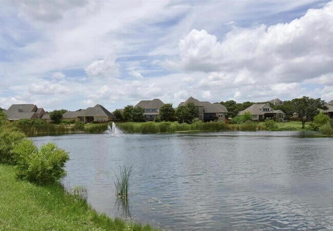 Building Photo - 779 Wild Rose Dr