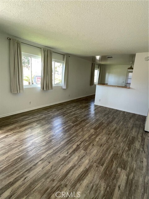 Building Photo - 616 15th St