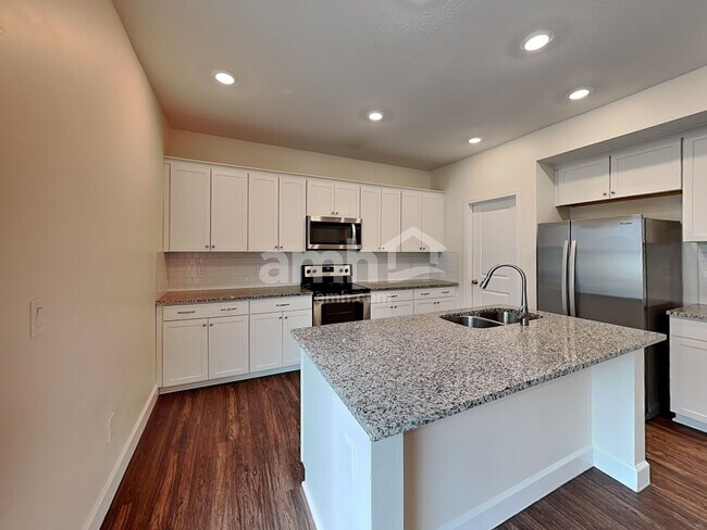 Building Photo - 2335 S Wild Horse Way