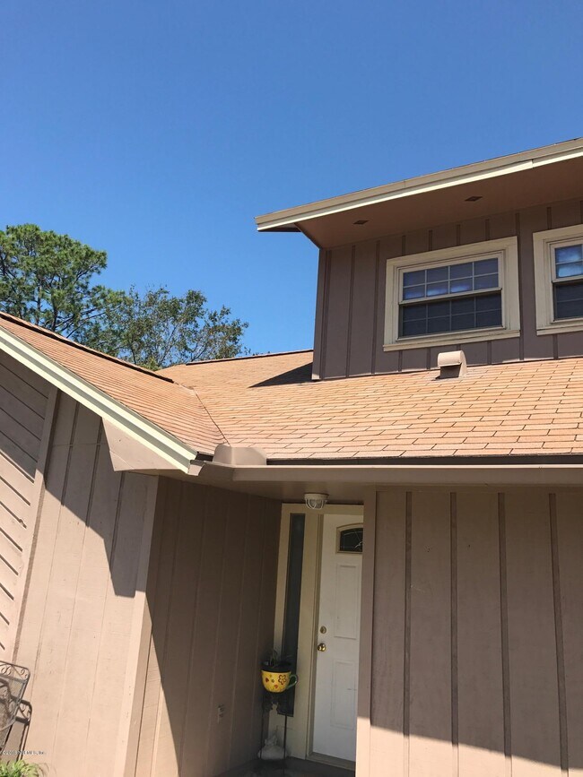 Building Photo - 8179 Crosswind Rd