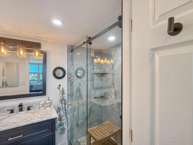 Building Photo - 531 N Ocean Blvd