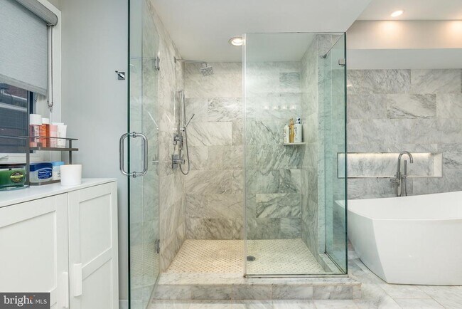 Building Photo - 608 N 3rd St