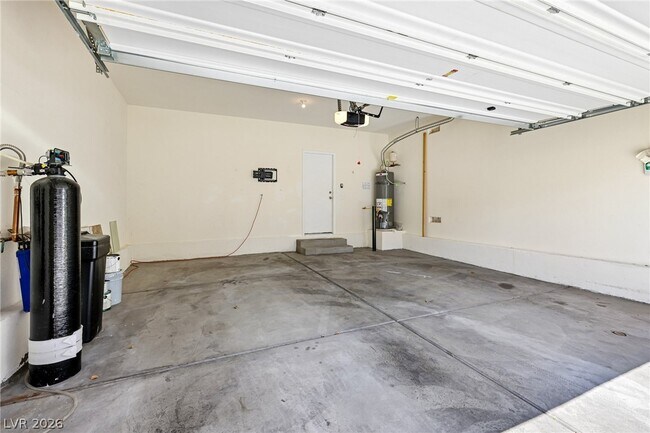 Building Photo - 3819 Total Eclipse St