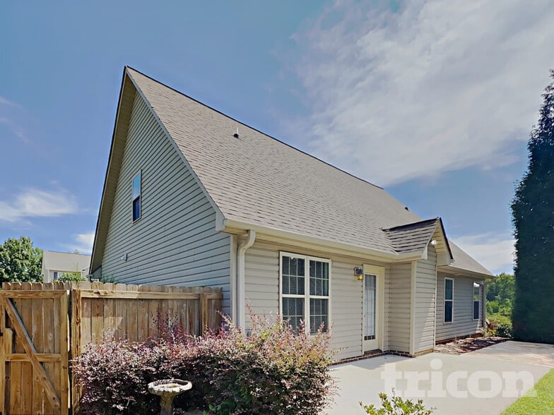 Building Photo - 1159 Folkstone Ridge Ln