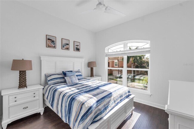 Building Photo - 5469 46th Ct W