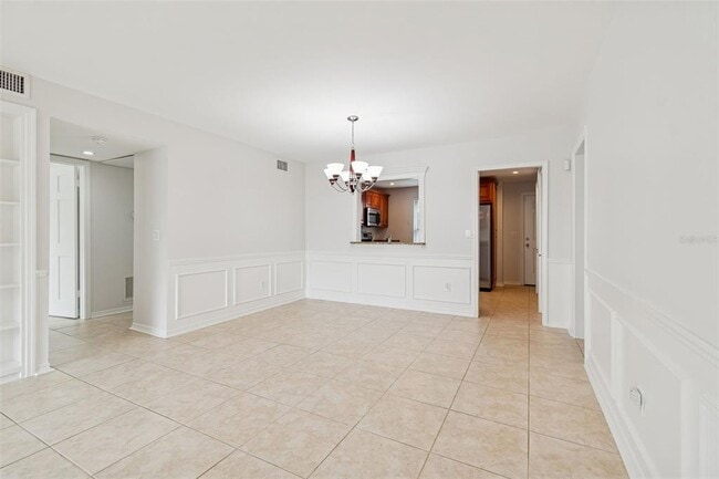 Building Photo - 10375 Carrollwood Ln