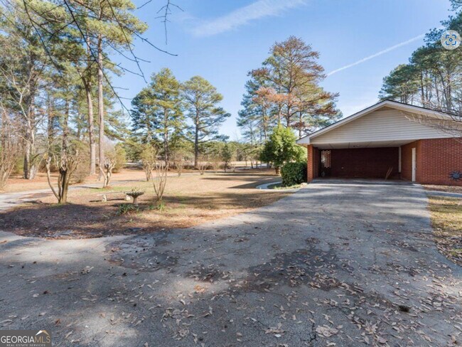 Building Photo - 1600 GA-92