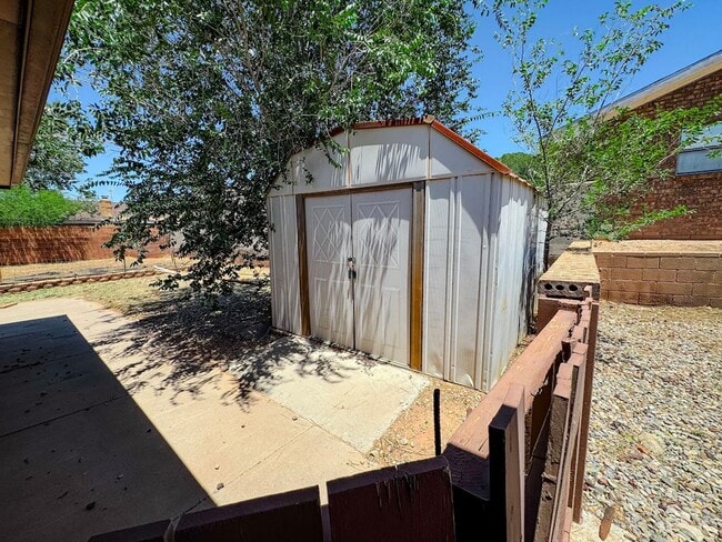 Building Photo - 3021 Del Sur