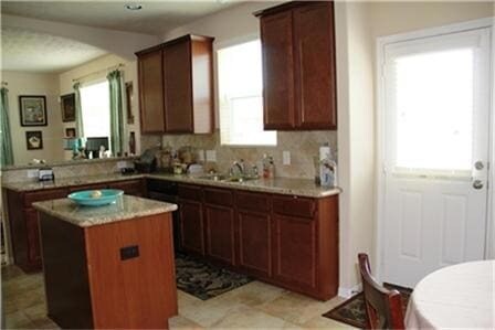 Building Photo - 24135 McKinzie Ridge Dr
