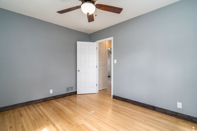 Building Photo - 2308 2nd Ave N