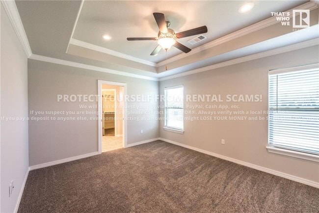 Building Photo - 124 N Benchmark Ln