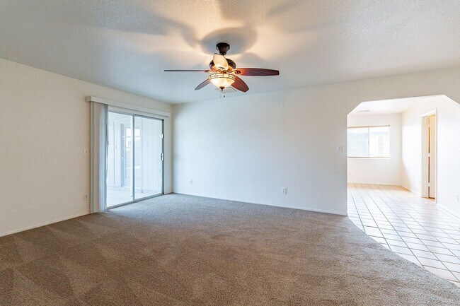 Building Photo - 4501 W Cinnabar Ave
