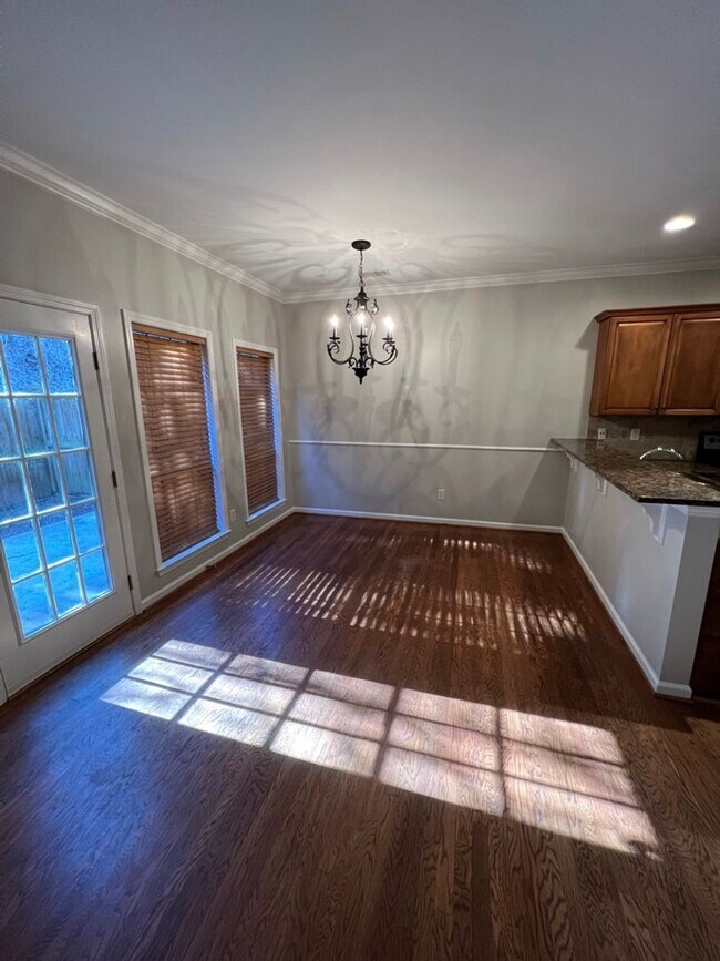 Building Photo - Townhome For Rent In Hoover!!! View with 48 Hours Notice!