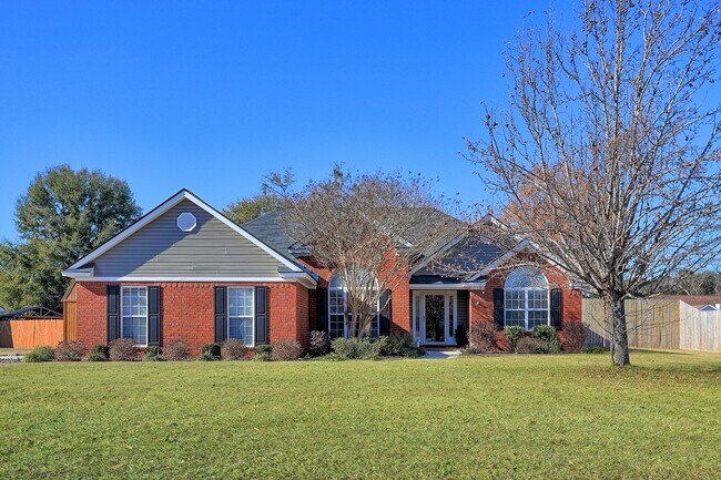 Building Photo - 204 Birch Dr