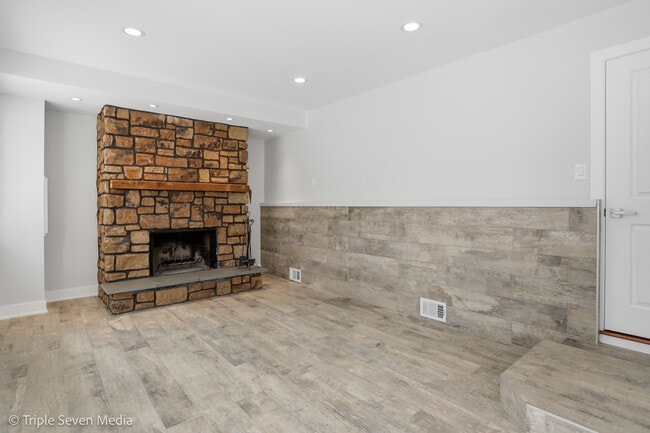 Building Photo - 505 Geronimo St