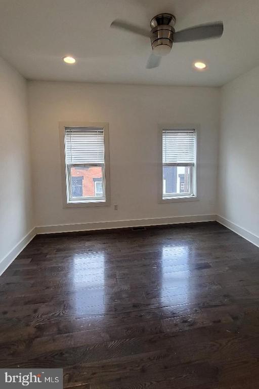 Building Photo - 1728 N Stillman St