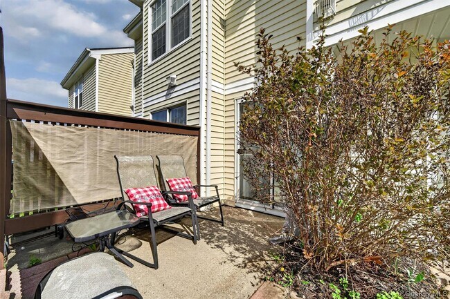 Building Photo - 1208 Whispering Hills Dr