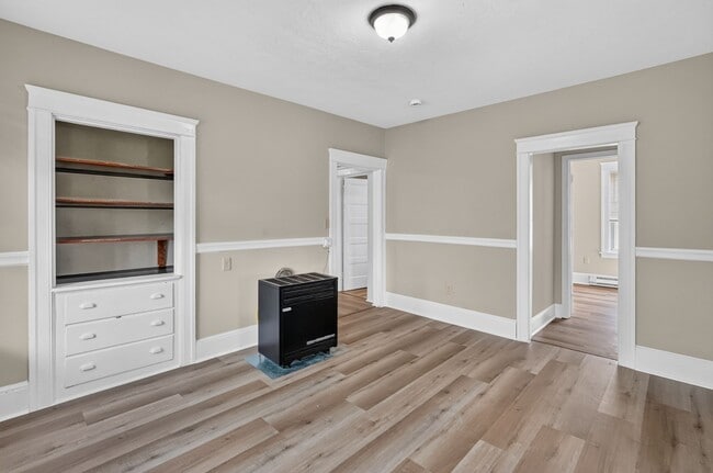 Building Photo - 1 Lapierre St