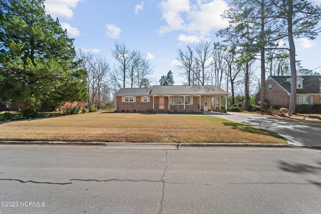 Building Photo - 307 Forest Grove Ave